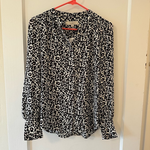 NWT Loft Blouse - XS - Picture 1 of 3